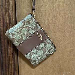 Coach wristlet